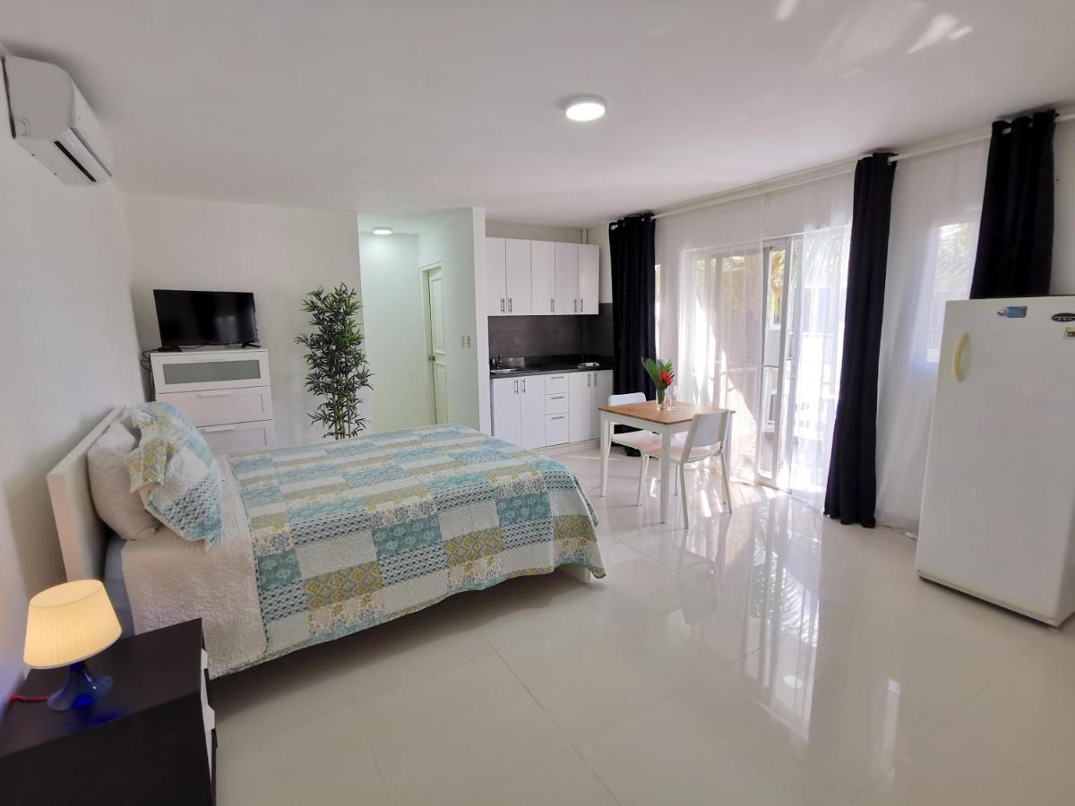 Sol Caribe Suites - Playa Los Corales - Beach Club, Wifi, Swimming Pool - Calle Aruba Punta Cana Eksteriør bilde