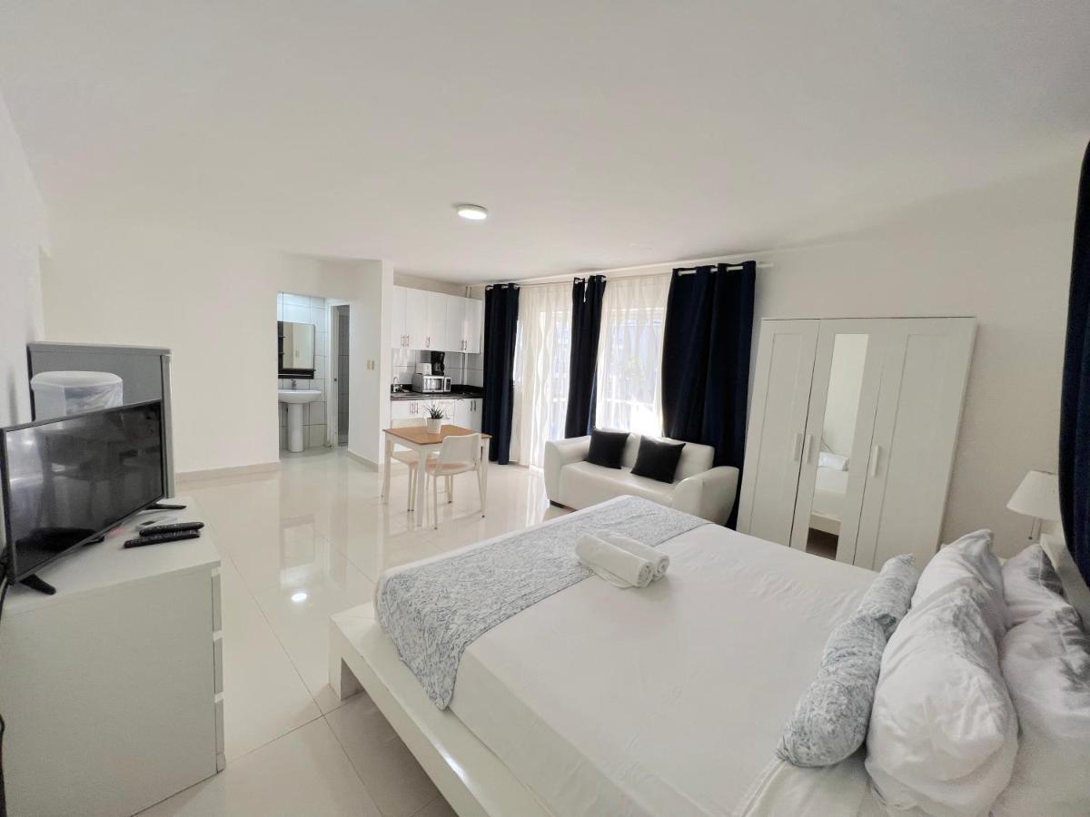 Sol Caribe Suites - Playa Los Corales - Beach Club, Wifi, Swimming Pool - Calle Aruba Punta Cana Rom bilde